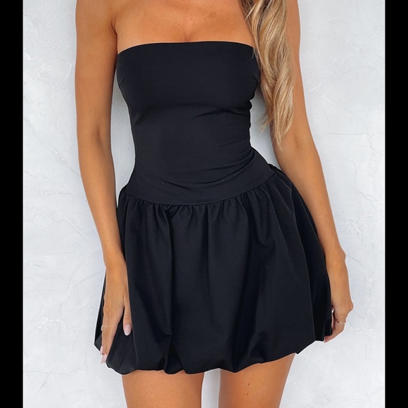 White Fox Boutique Dresses & Skirts - White Fox Boutique Black Strapless Dress